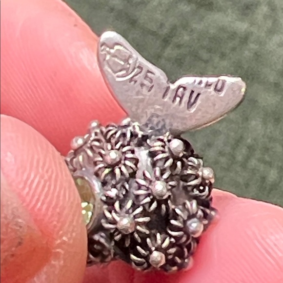 GLOWS! Vintage Sterling Silver Uranium Green Eye Puffer Fish Pendant Necklace - Picture 4 of 9